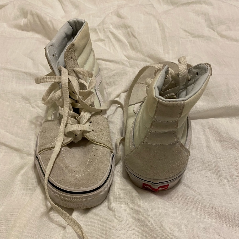 Women’s high top vans